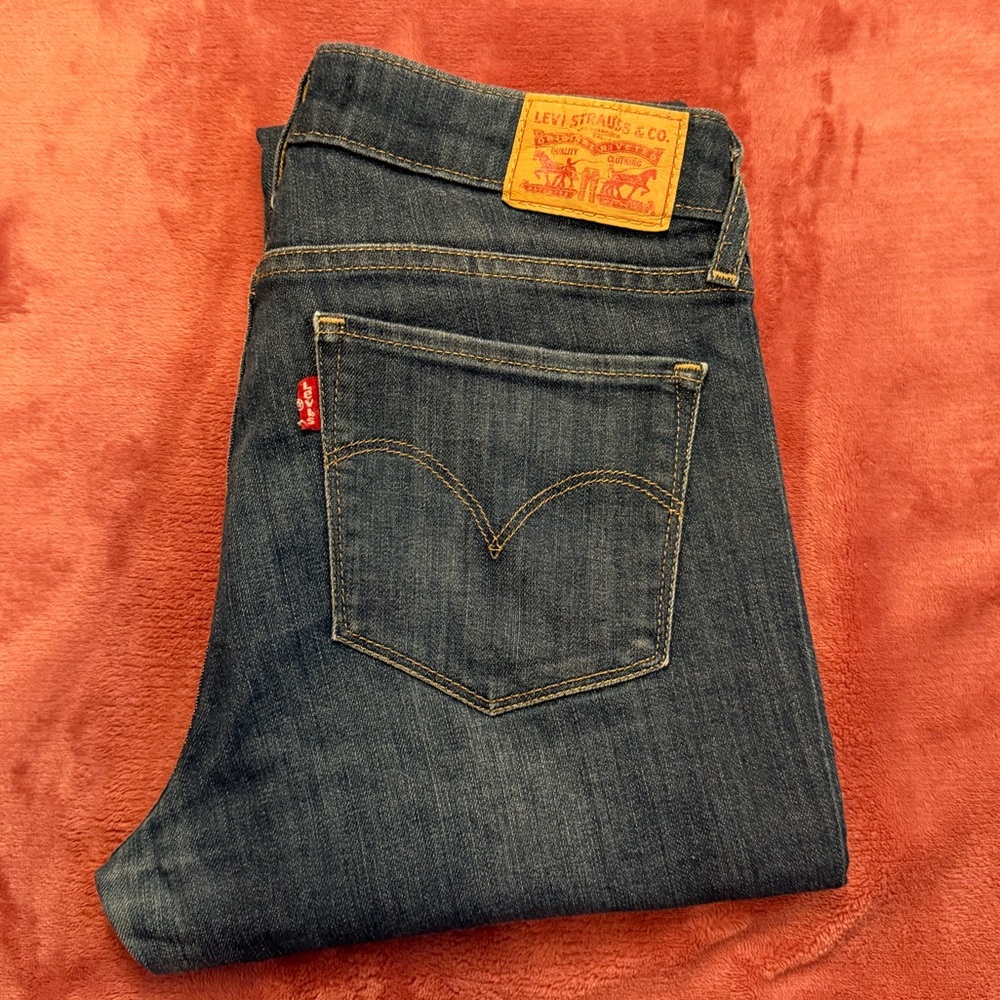 Levi's women’s Dark Blue skinny Jeans